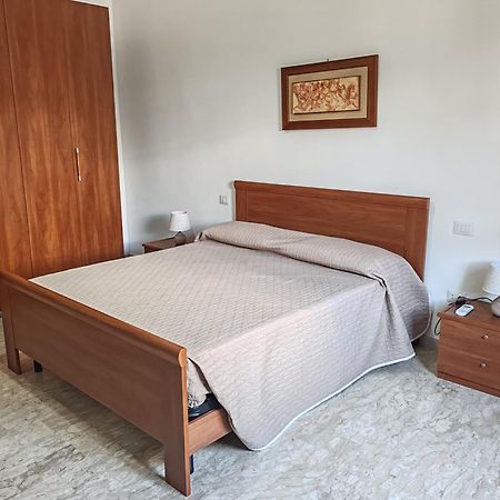 הוילה וגלי Casa Via Del Mare מראה חיצוני תמונה
