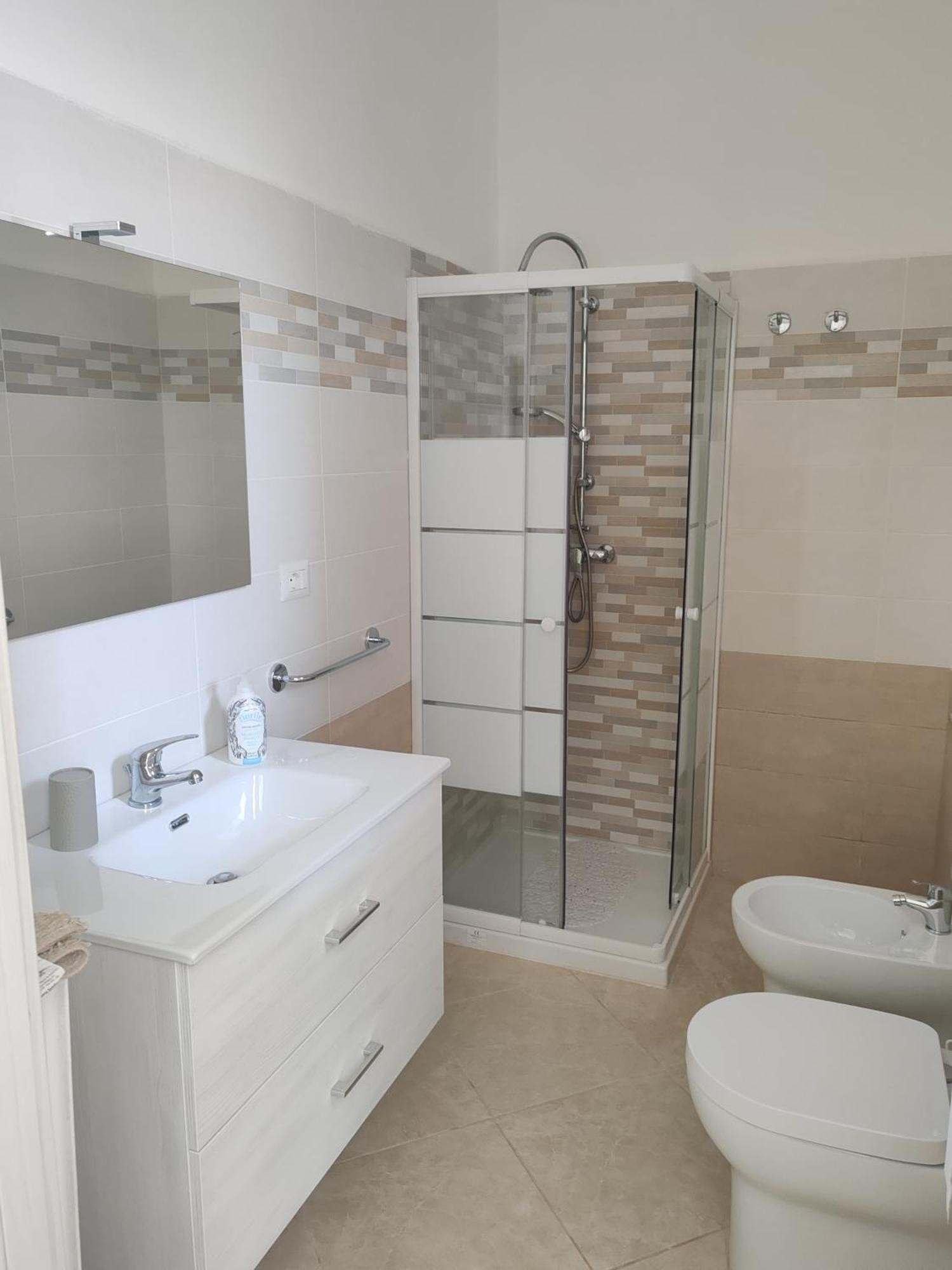 הוילה וגלי Casa Via Del Mare מראה חיצוני תמונה